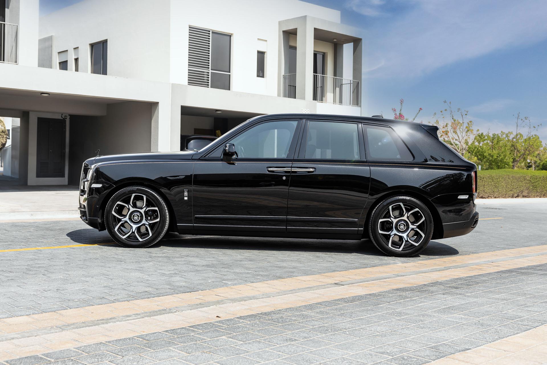Rolls Royce Cullinan Black