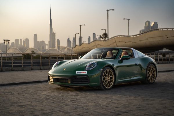 Porsche 911 for rent in Dubai