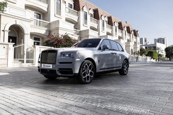 Rolls Royce Cullinan for rent in Dubai