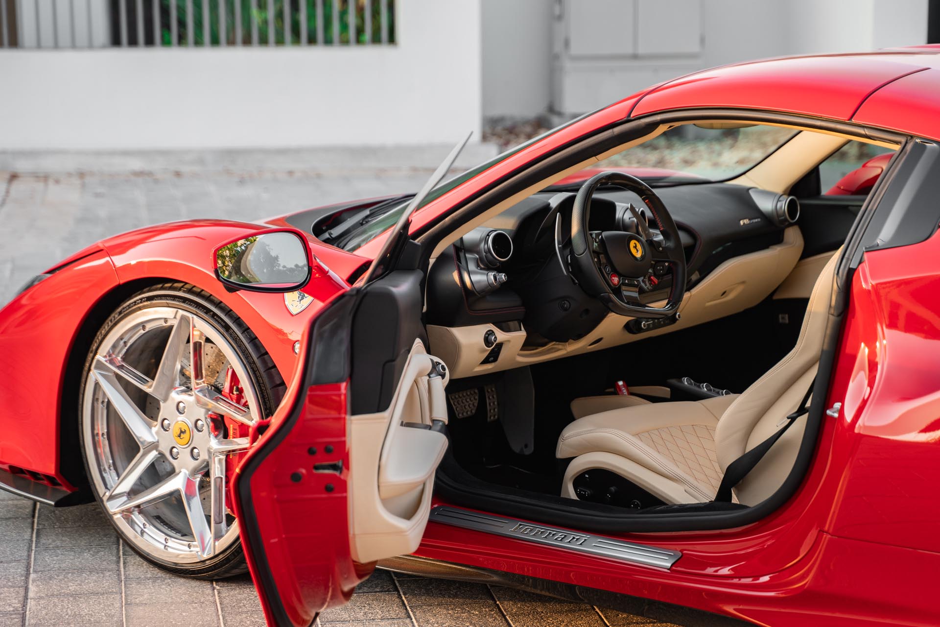 Ferrari F8 Spider Red
