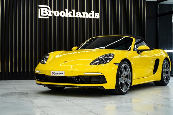 Porsche 718 Boxster Yellow