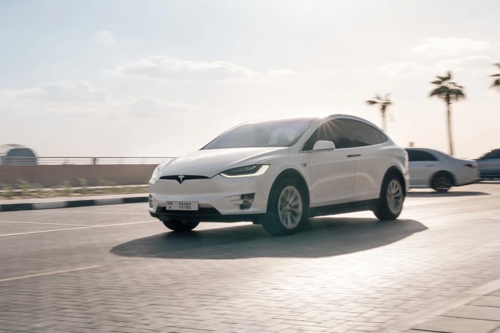 TESLA MODEL X