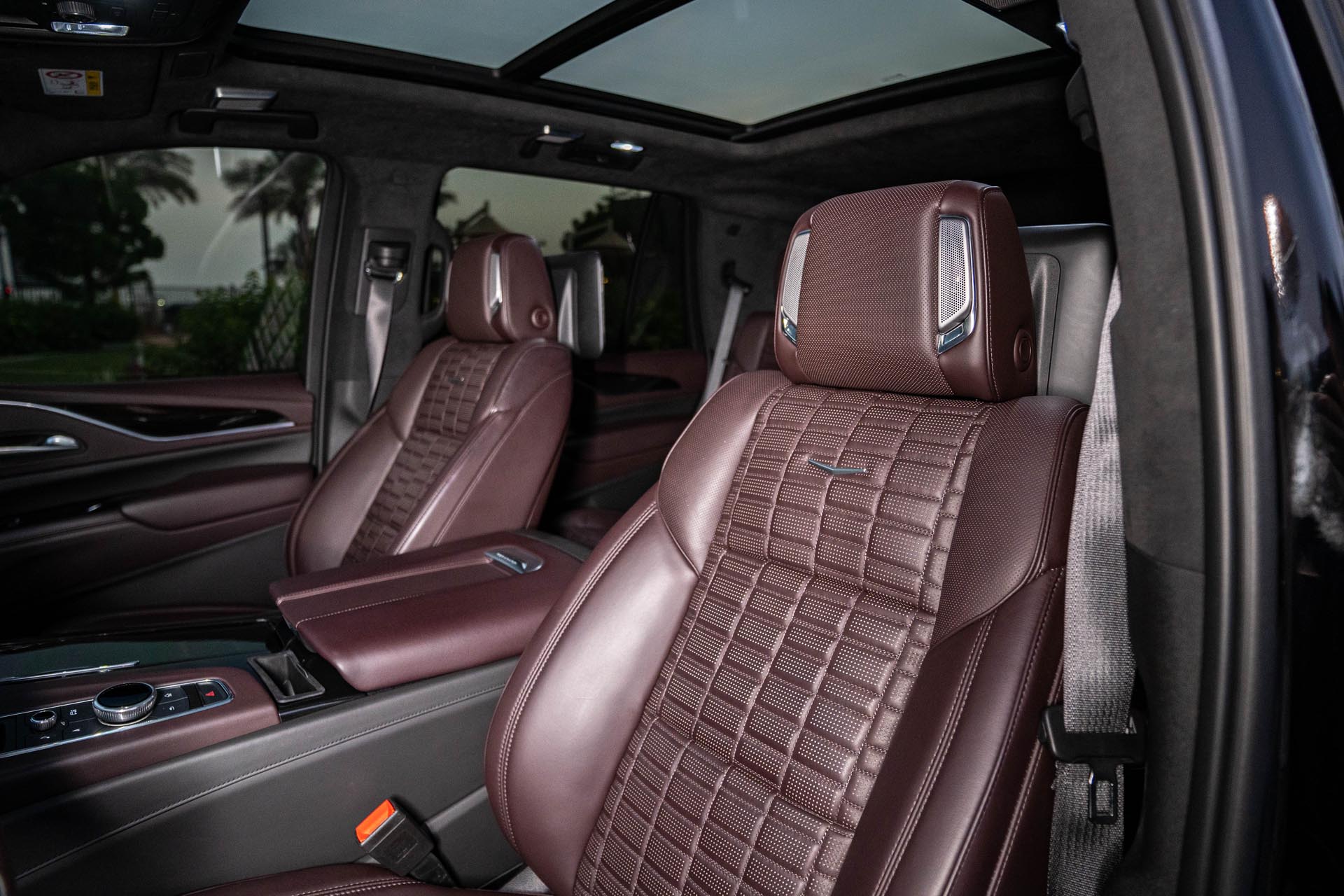 Cadillac Escalade Black Y