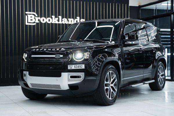 Land Rover Defender Black