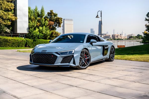 Audi R8 for rent in Dubai