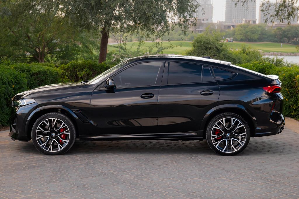 BMW X6 M Competition Black Sapphire Metallic