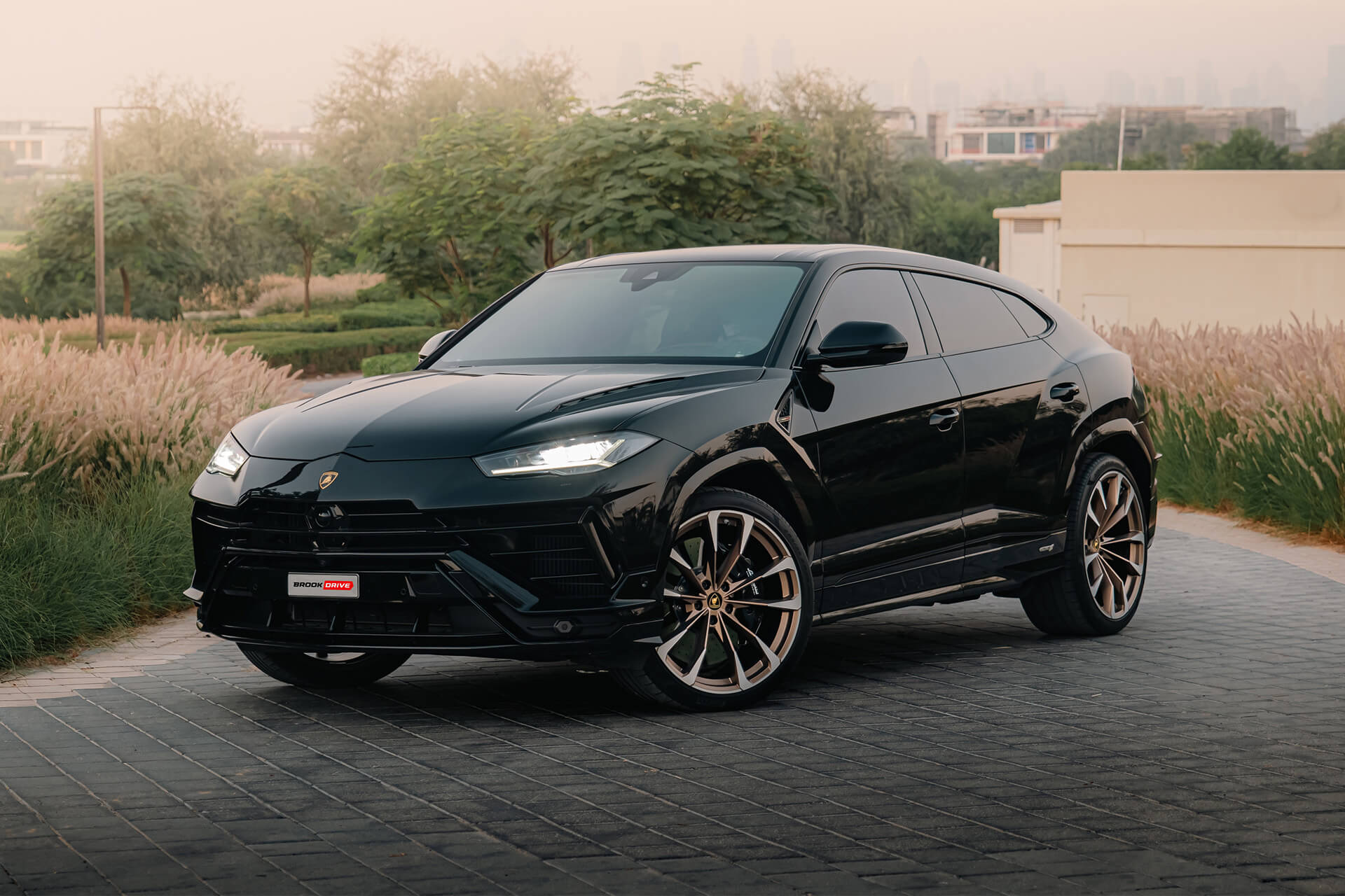 Lamborghini Urus S Nero Helene Metallic