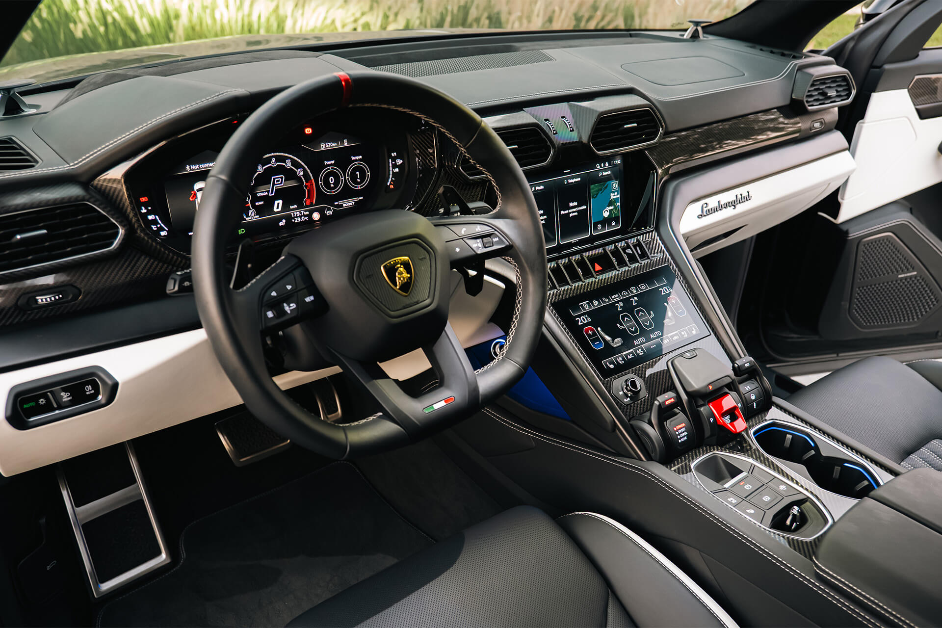 Lamborghini Urus S Nero Helene Metallic