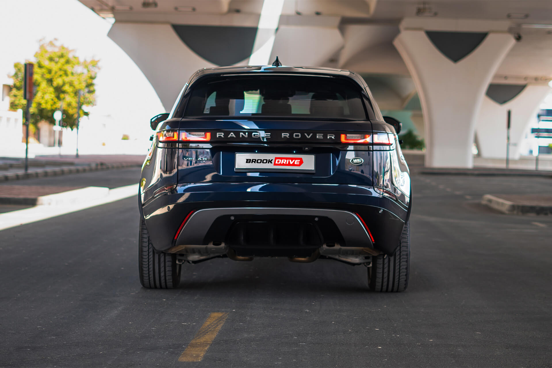 Range Rover Velar Portofino Blue Metallic