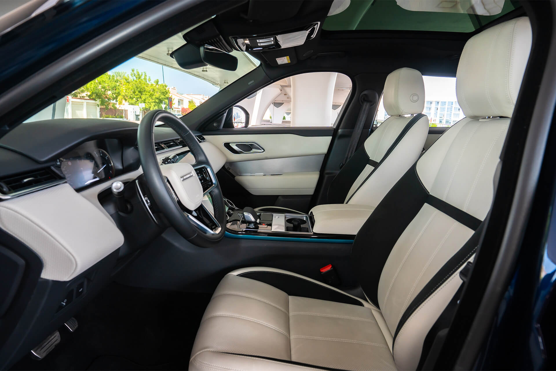 Range Rover Velar Portofino Blue Metallic