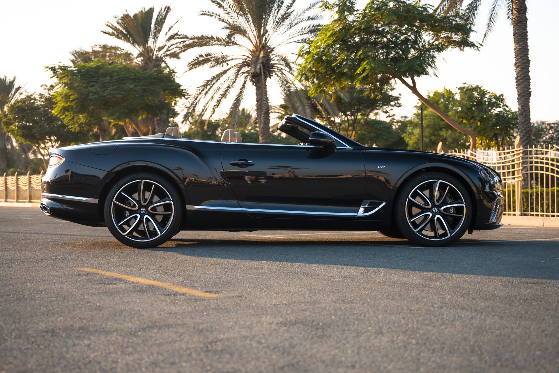 Bentley Continental GTC Mulliner Black