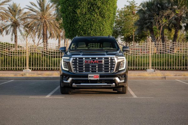 GMC Yukon Denali Black