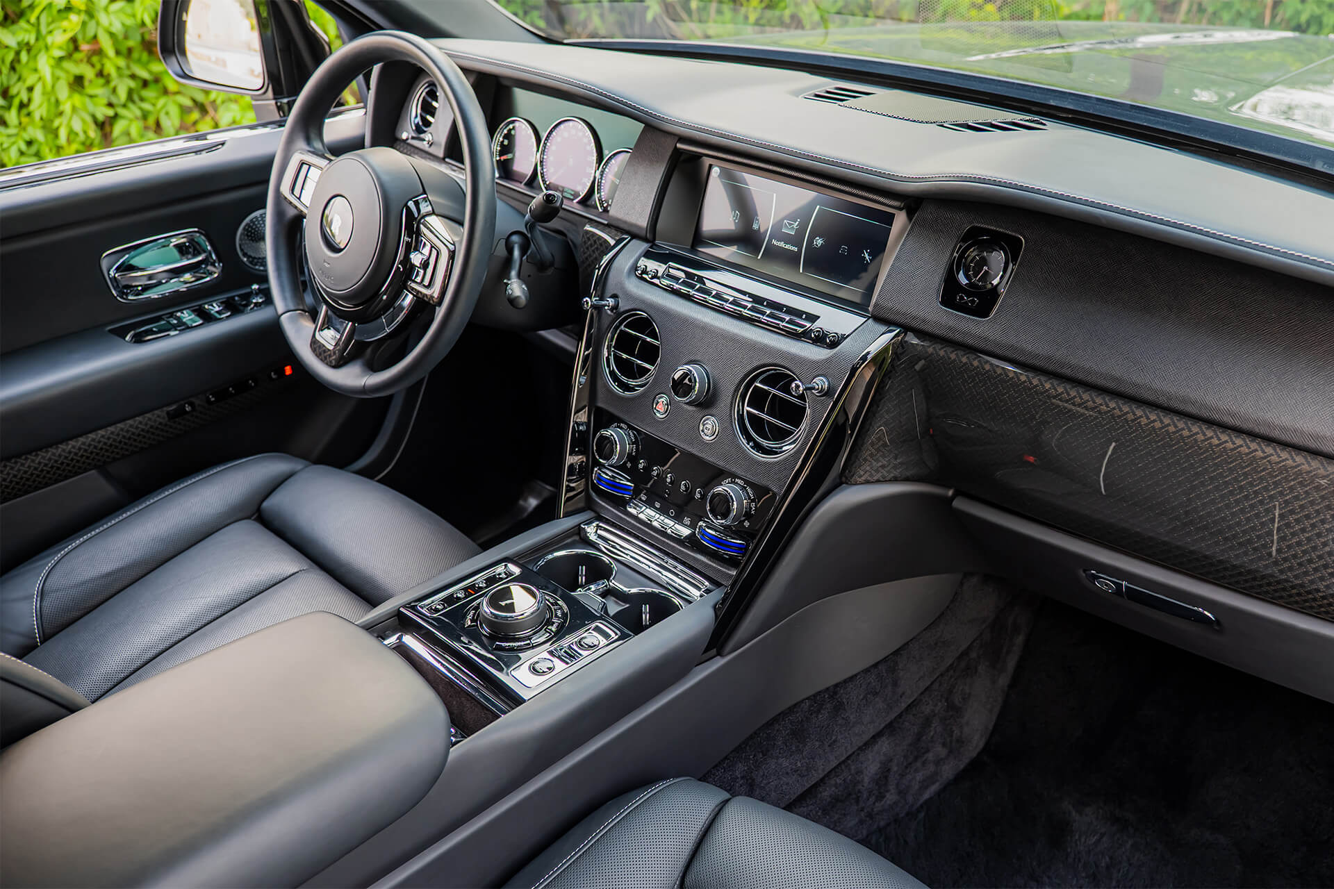 Rolls Royce Cullinan Black Badge Black