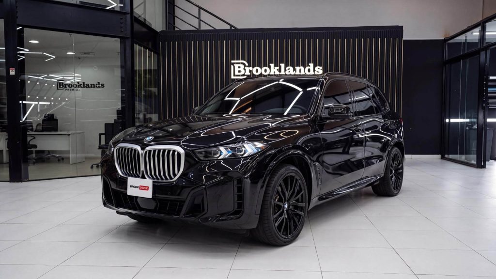 BMW X5 40i Black
