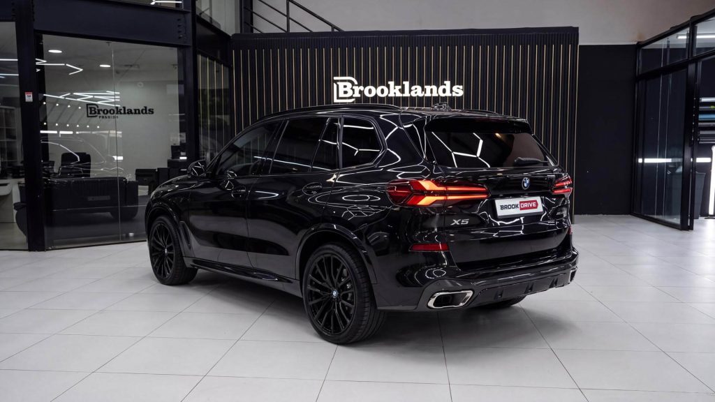 BMW X5 40i Black