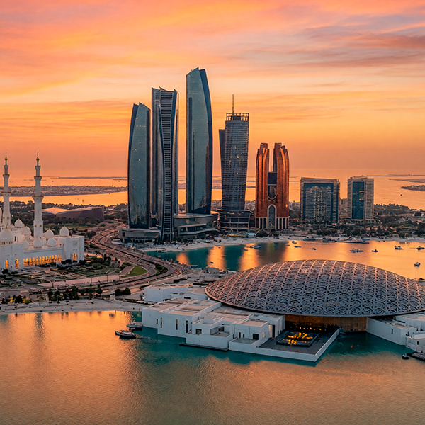 10 Best Places to Visit in Abu Dhabi in 2026: Ultimate Attractions Guide